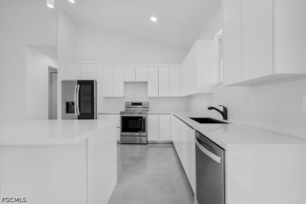 3812 Nw 38th Street - Photo 11