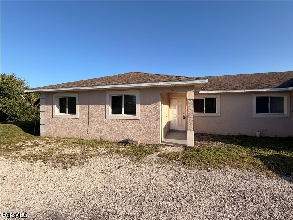 762 Gallo Avenue S - Photo 0