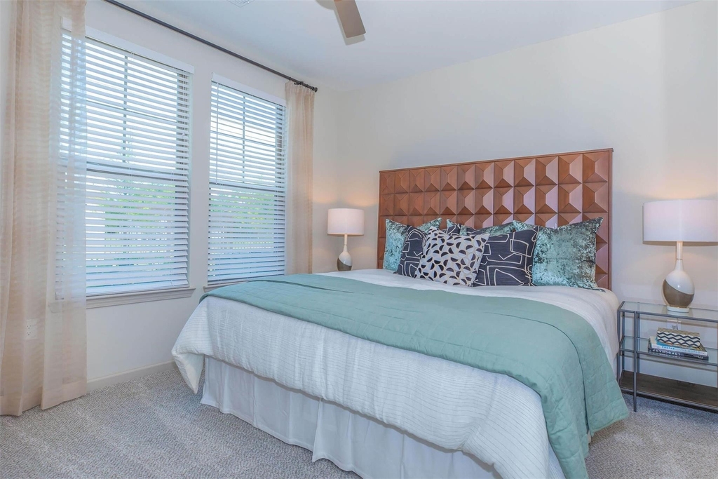 907 South Road - Photo 4