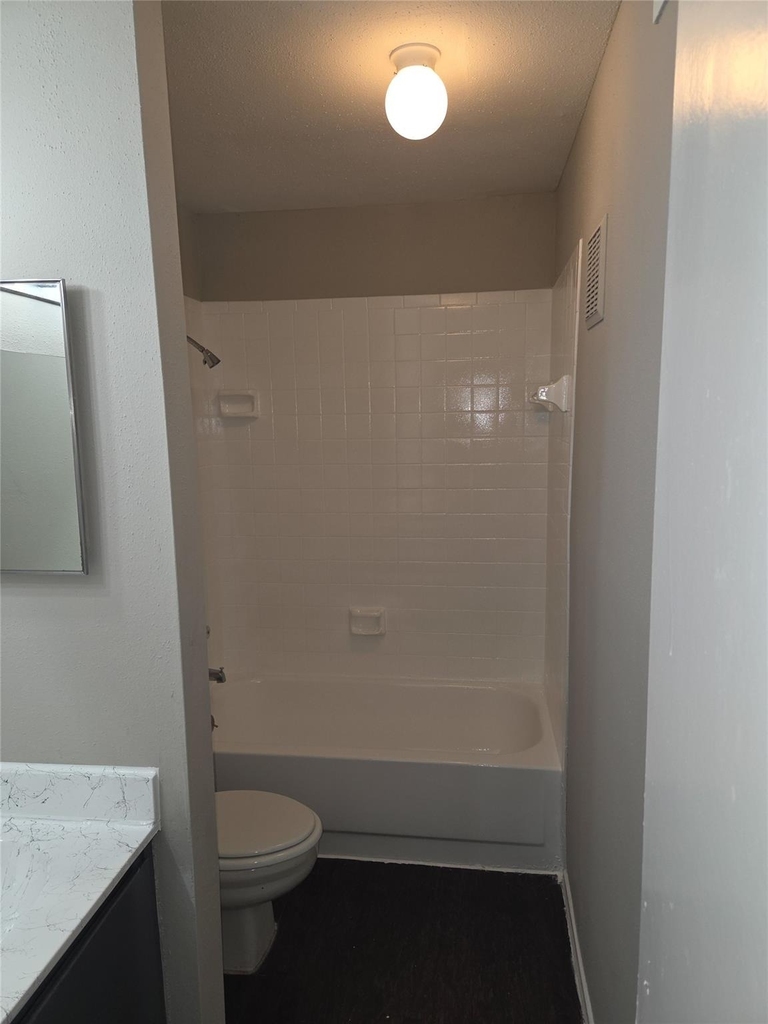 7200 W T C Jester Boulevard - Photo 9