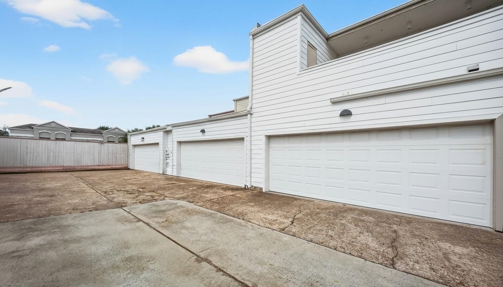 6019 Winsome Lane - Photo 2