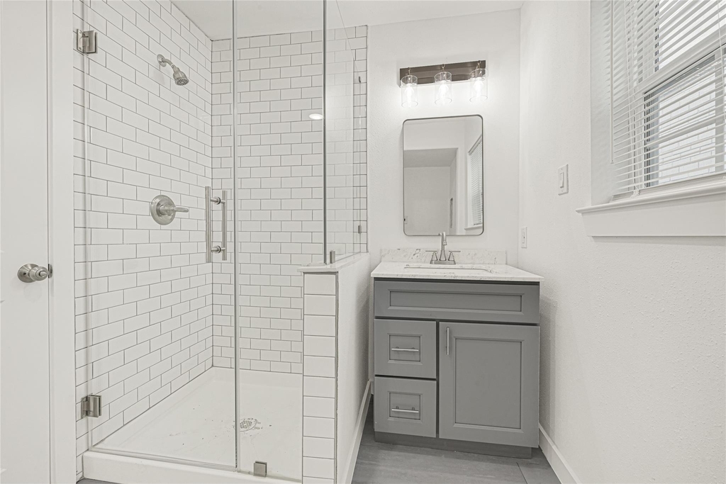 6620 Lawndale Street - Photo 3