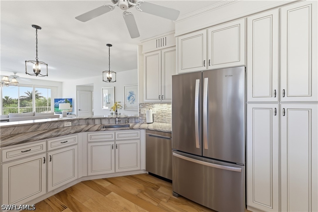 7687 Pebble Creek Circle - Photo 8