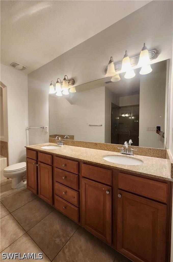 1256 Carpazi Court - Photo 18