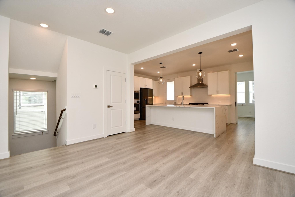 2209 Via Laura Lane - Photo 3