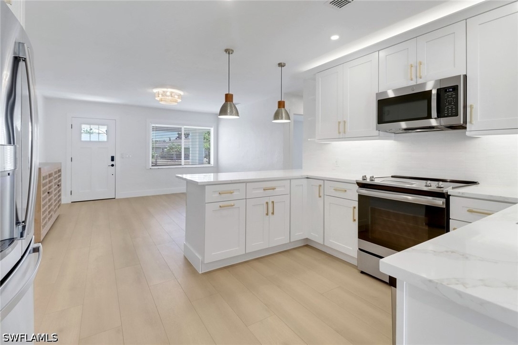 4525 Fluvia Avenue - Photo 8