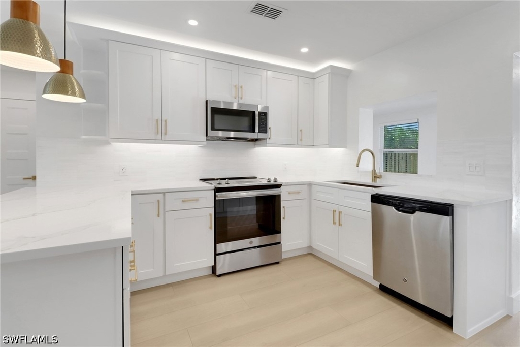 4525 Fluvia Avenue - Photo 13