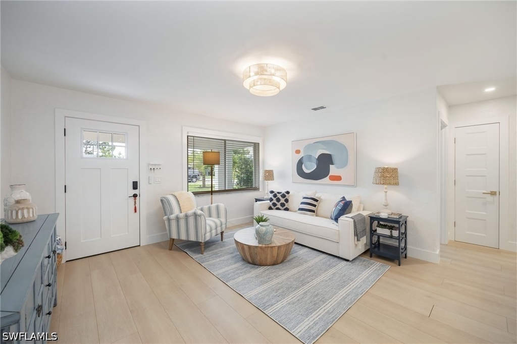 4525 Fluvia Avenue - Photo 8