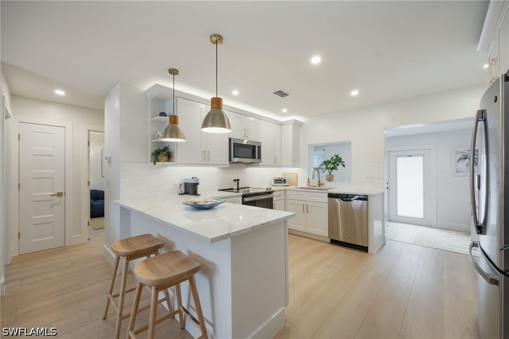 4525 Fluvia Avenue - Photo 10