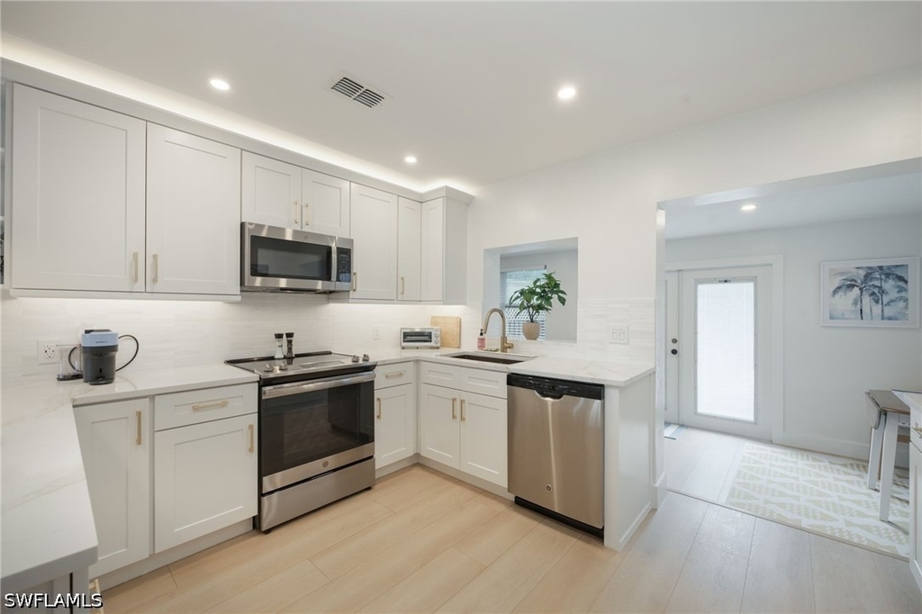 4525 Fluvia Avenue - Photo 12