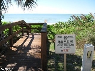 4451 Gulf Shore Boulevard N - Photo 2
