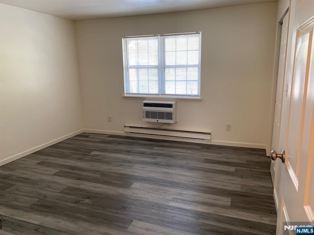 60d Hawthorne - Photo 17