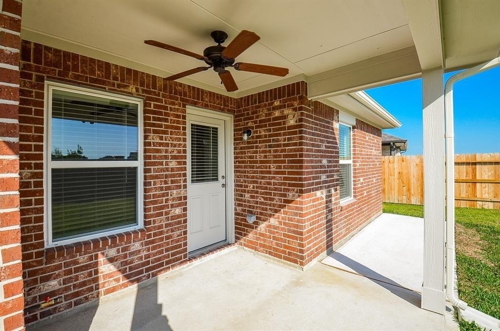 7402 Sunlit Harbor Dr - Photo 28