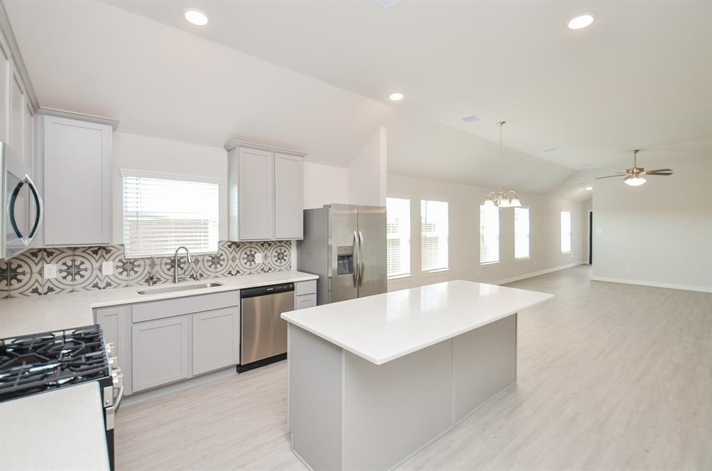 7402 Sunlit Harbor Dr - Photo 14