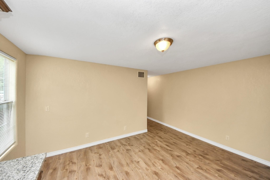 706 Harris Avenue - Photo 7