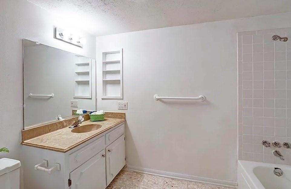 5215 Arboles Drive - Photo 3