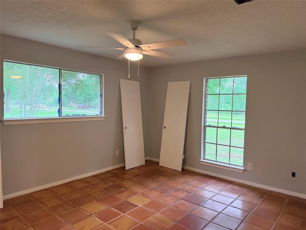 2314 Roman Forest Boulevard - Photo 3