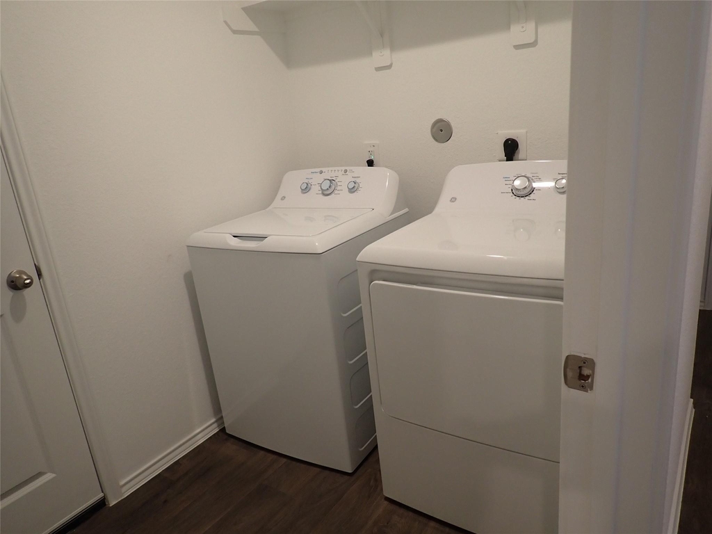 14986 Cypress Hollow Drive - Photo 9