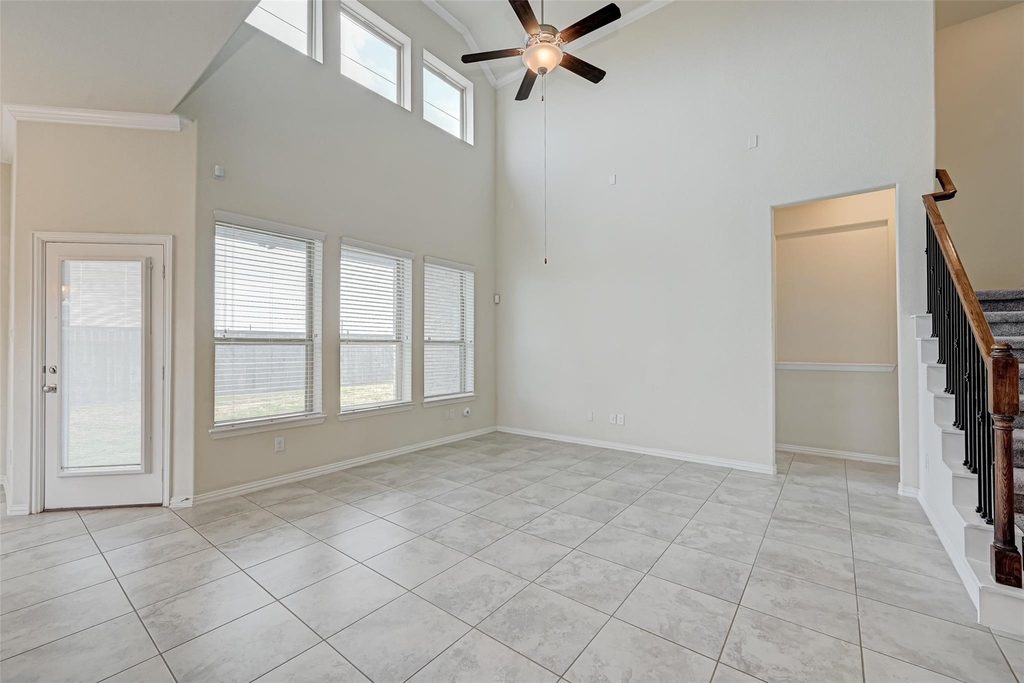 1003 Grey Dusk Court - Photo 6