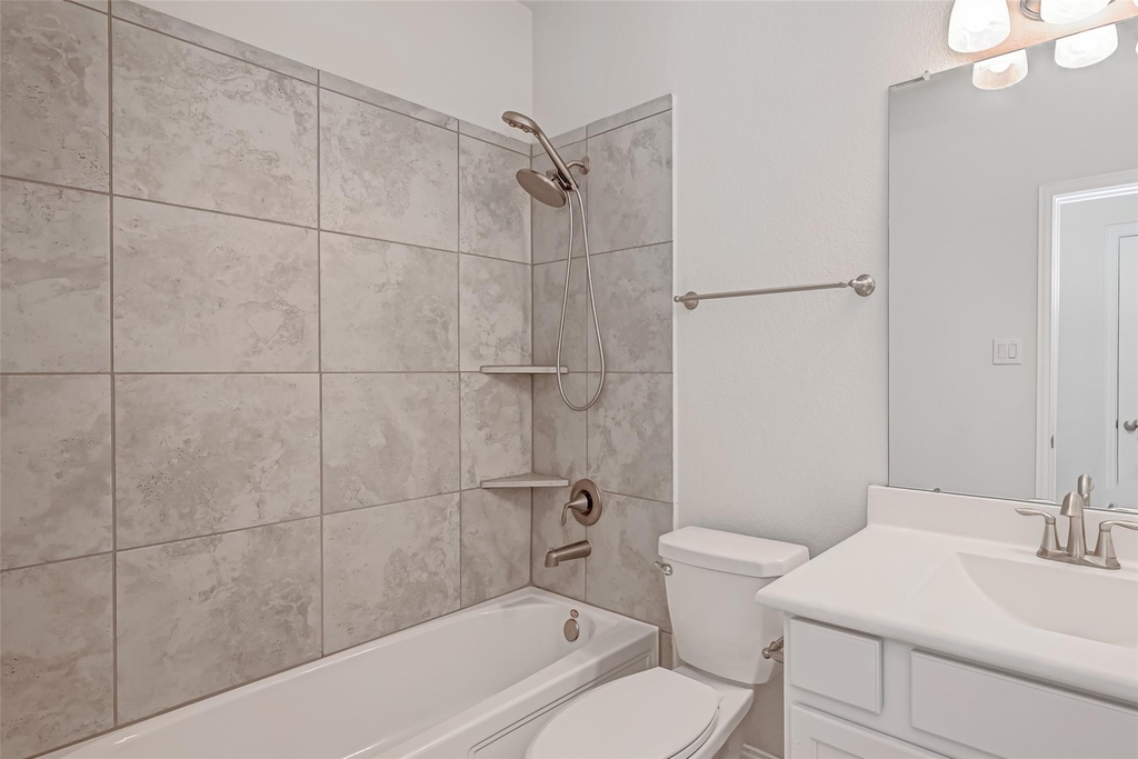 1003 Grey Dusk Court - Photo 15