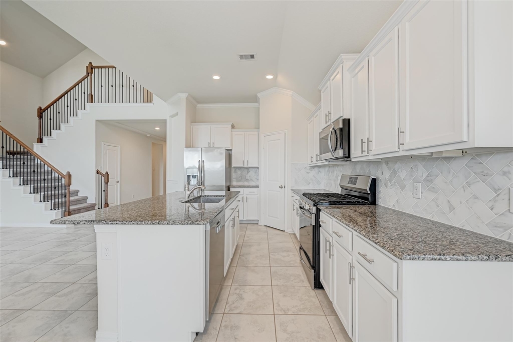 1003 Grey Dusk Court - Photo 11