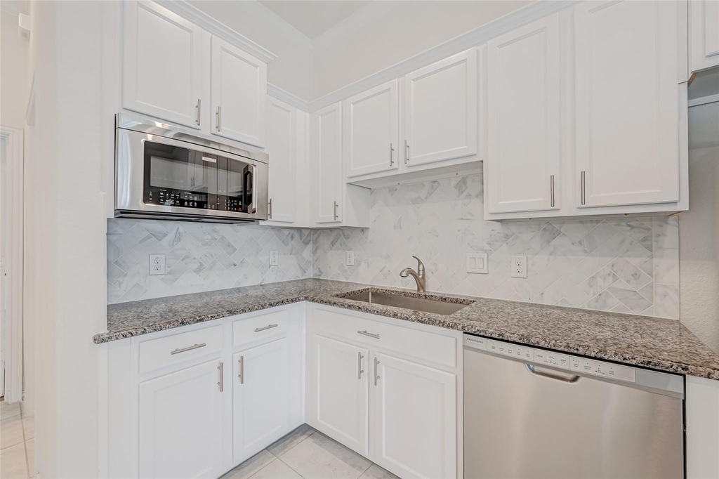 1003 Grey Dusk Court - Photo 31