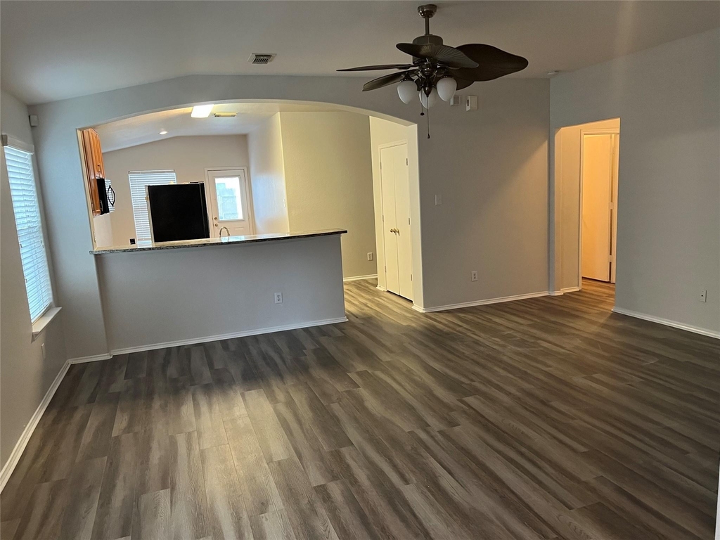 1907 Cold River Drive - Photo 4
