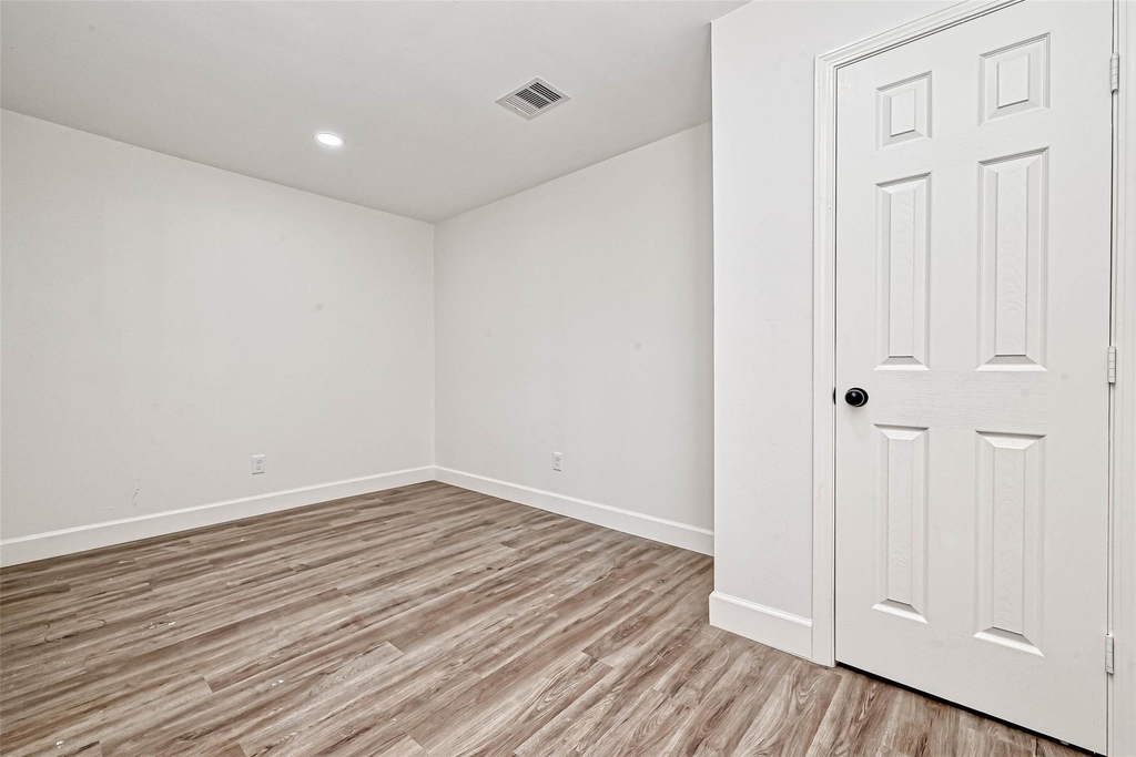 5609 Denmark Street - Photo 10