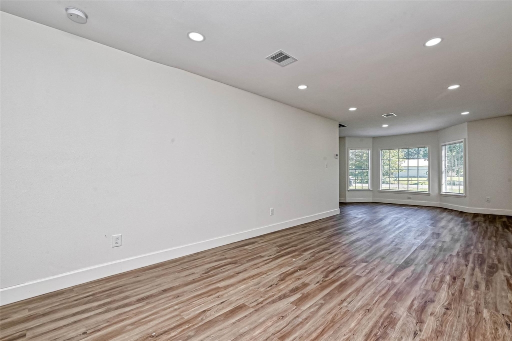 5609 Denmark Street - Photo 4