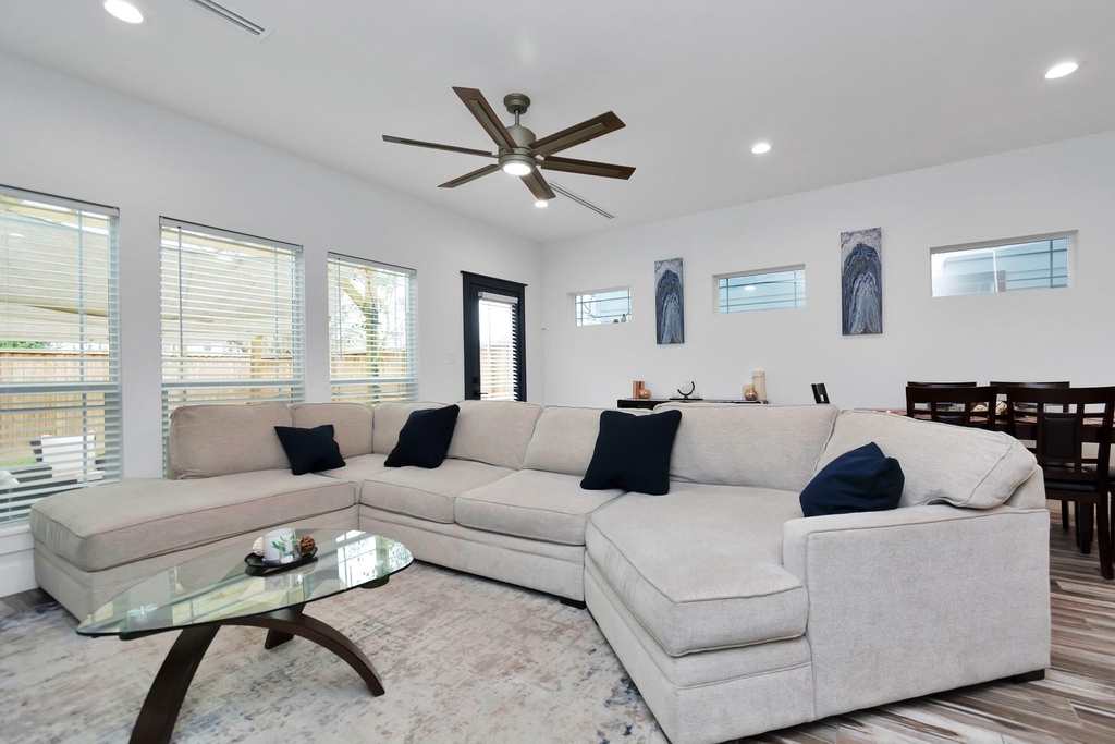 4209 New Orleans Street - Photo 2