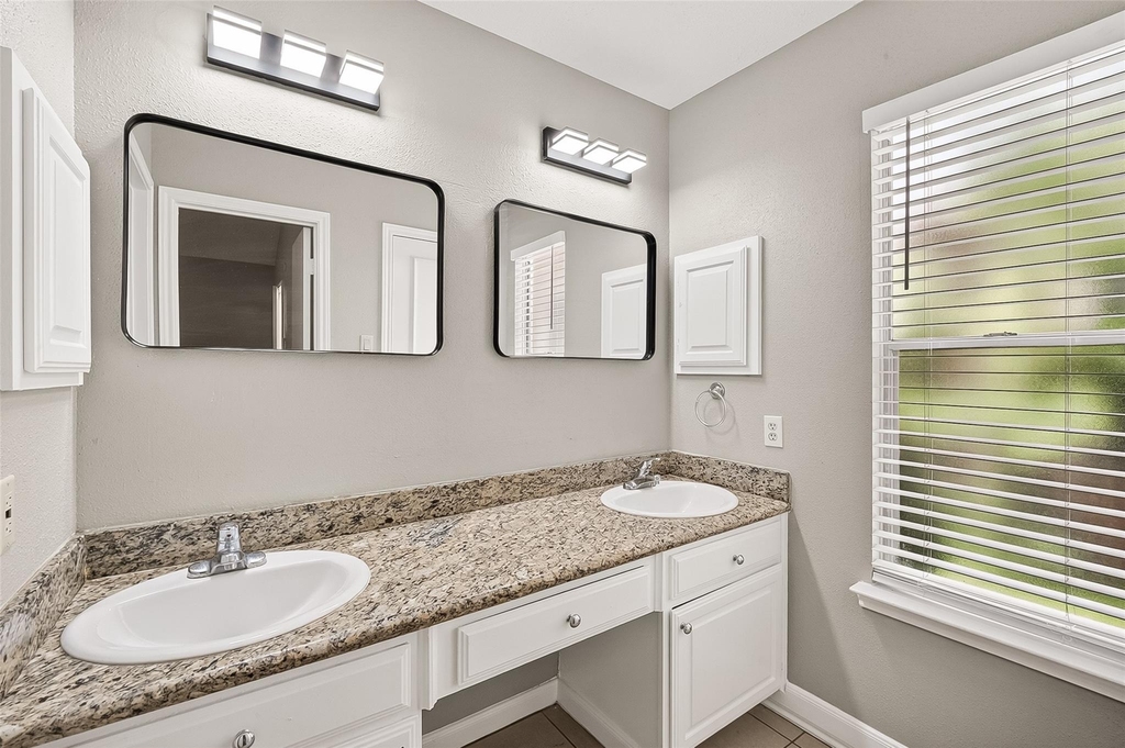 12403 Meadow Ridge Dr - Photo 26