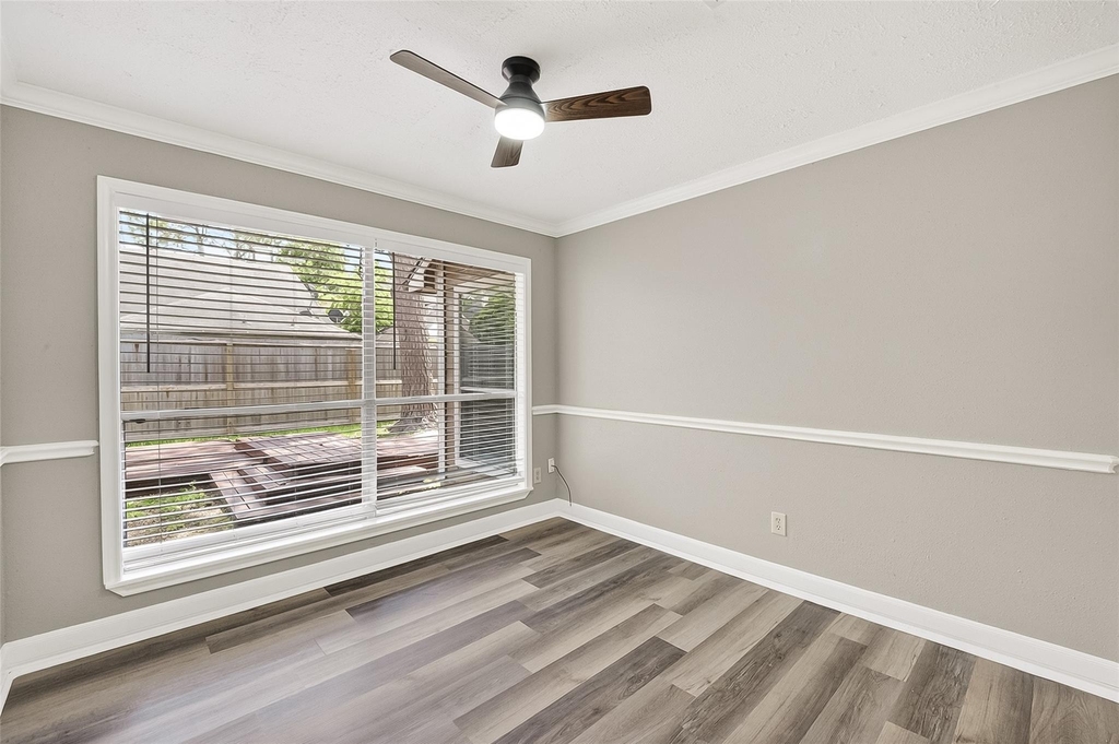 12403 Meadow Ridge Dr - Photo 11