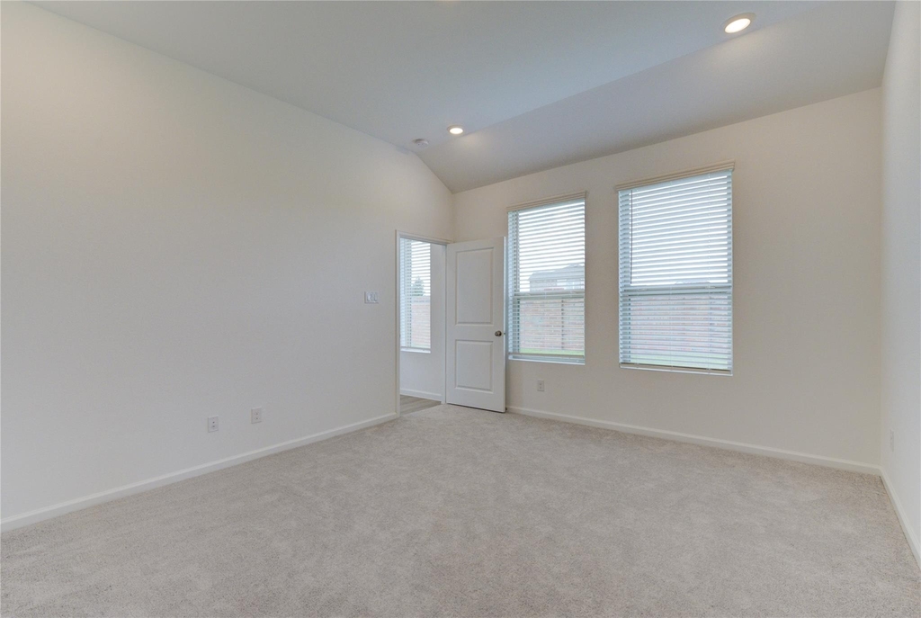 27006 Coco Flower Ln - Photo 33