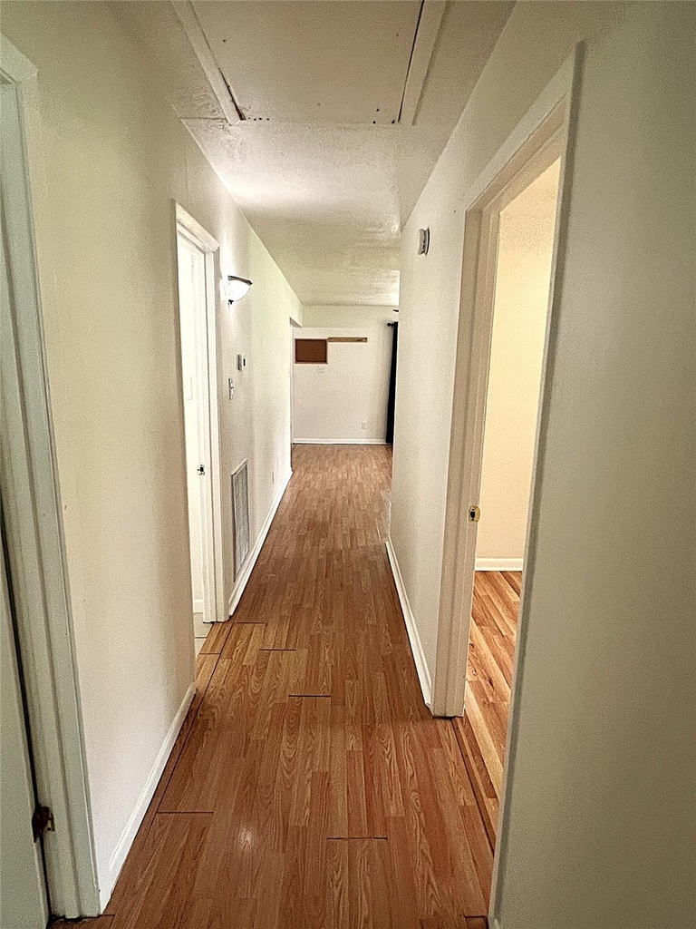 560 Beverly Drive - Photo 19
