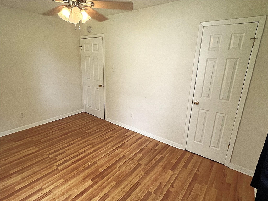 560 Beverly Drive - Photo 18