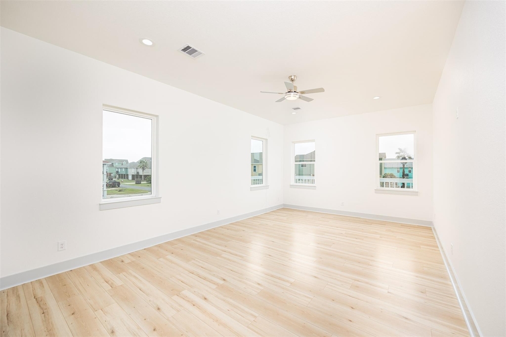 3261 Pirates Cove - Photo 6