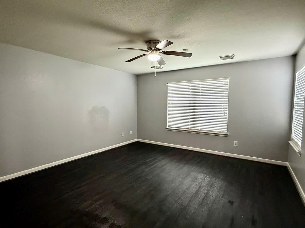 9214 Purston Court - Photo 8