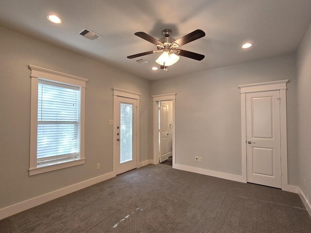 4109 Allen Street - Photo 4
