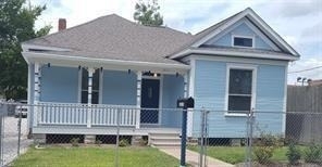 1813 Gentry Street - Photo 1