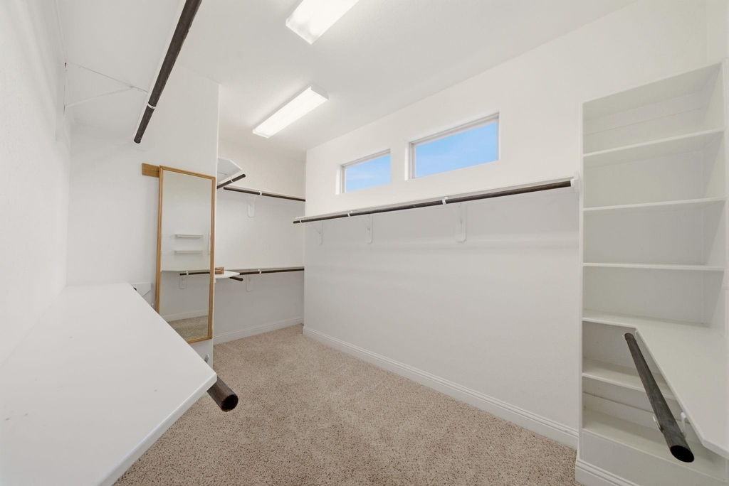 1113 W 18th Street - Photo 11