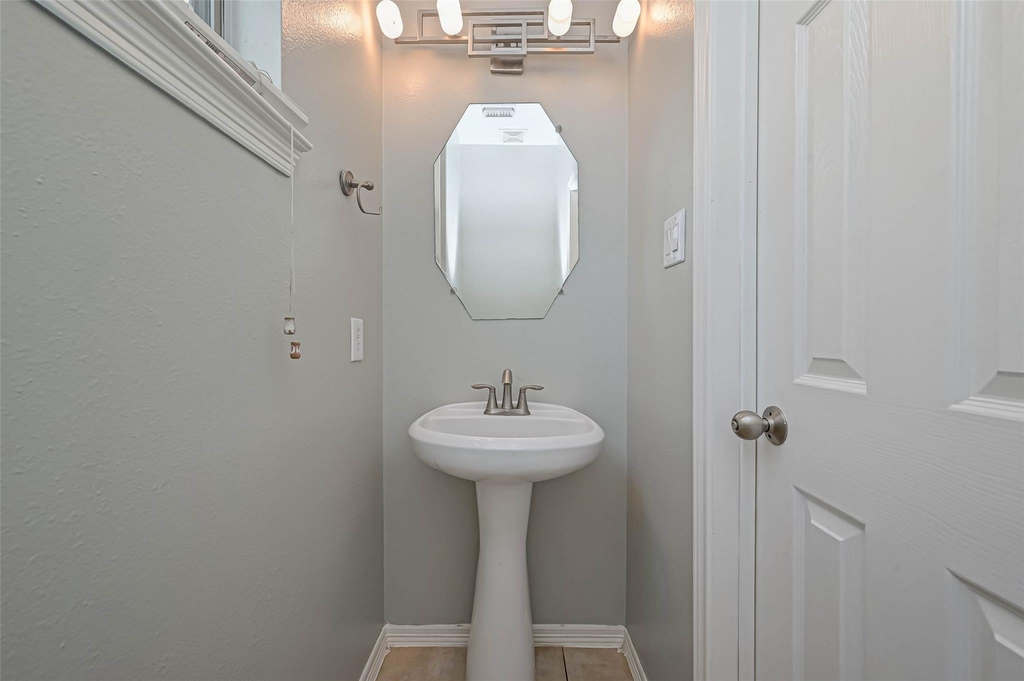7816 Stoneyway Drive - Photo 24