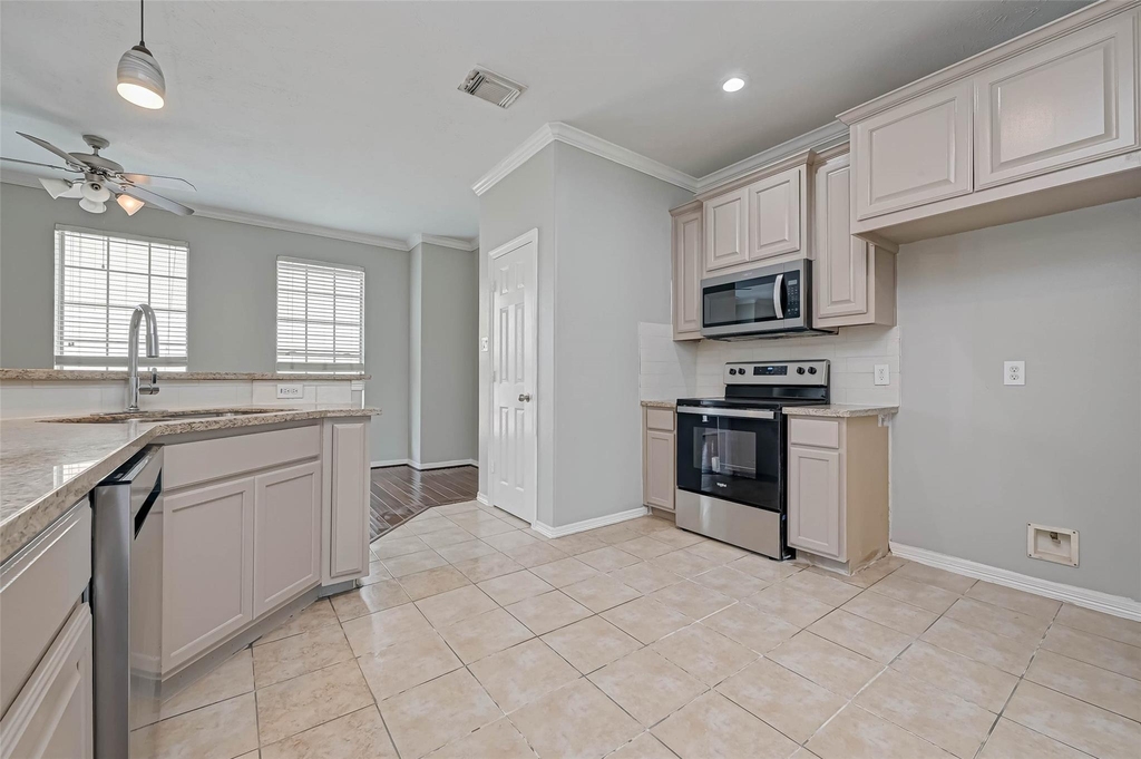 7816 Stoneyway Drive - Photo 21