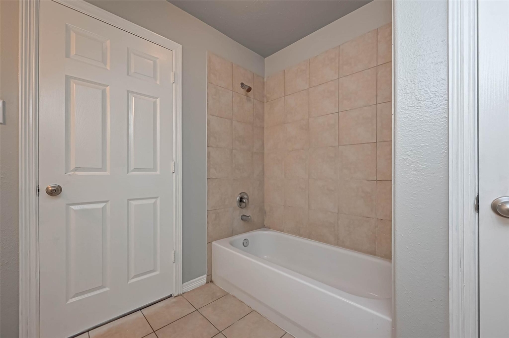 7816 Stoneyway Drive - Photo 12
