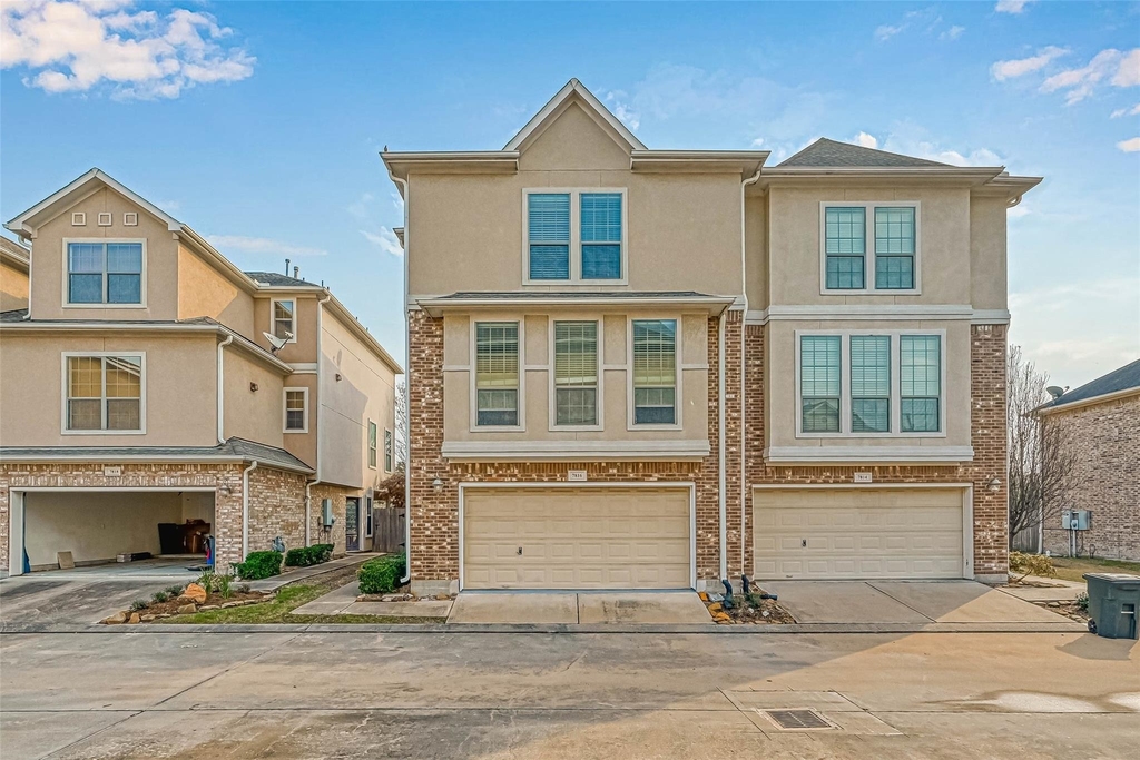 7816 Stoneyway Drive - Photo 2