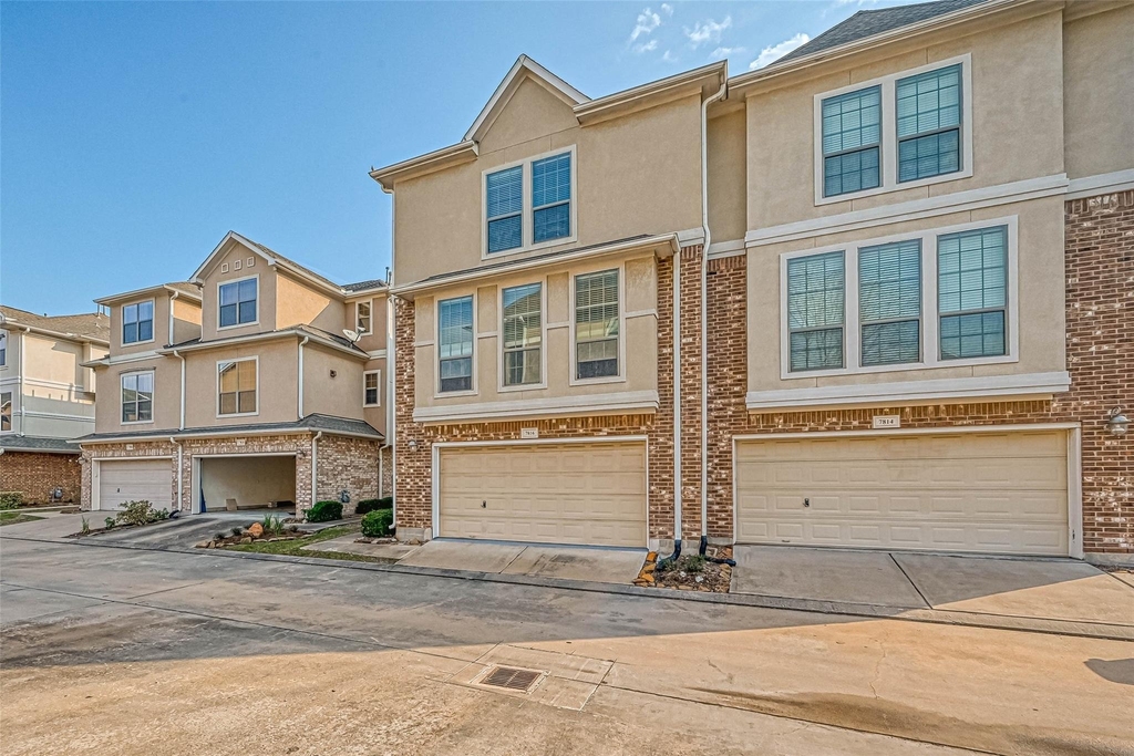 7816 Stoneyway Drive - Photo 3