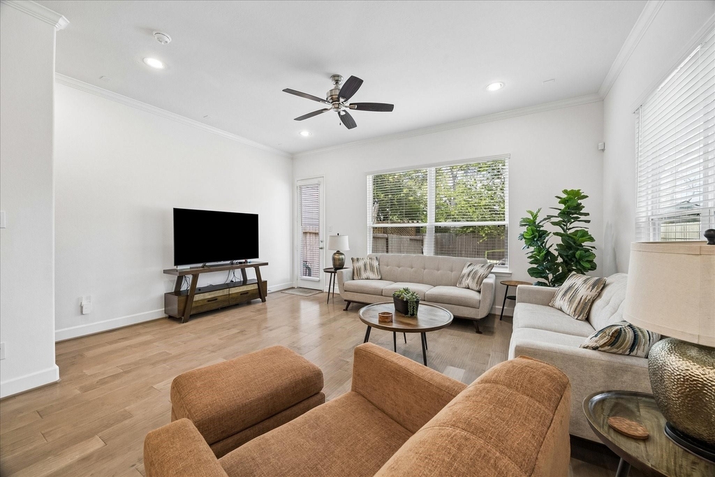 311 Sikes Street - Photo 10