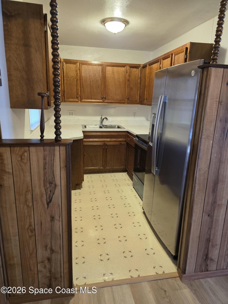 2910 Zephyr Lane - Photo 4