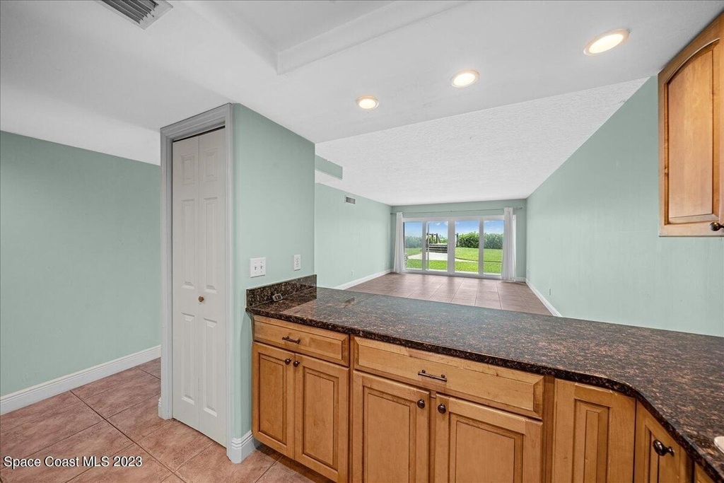 1321 S Miramar Avenue - Photo 12