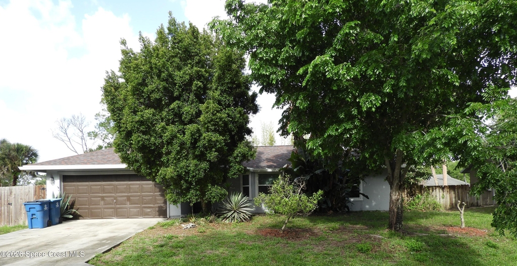 1220 Snowbird Avenue Nw - Photo 0