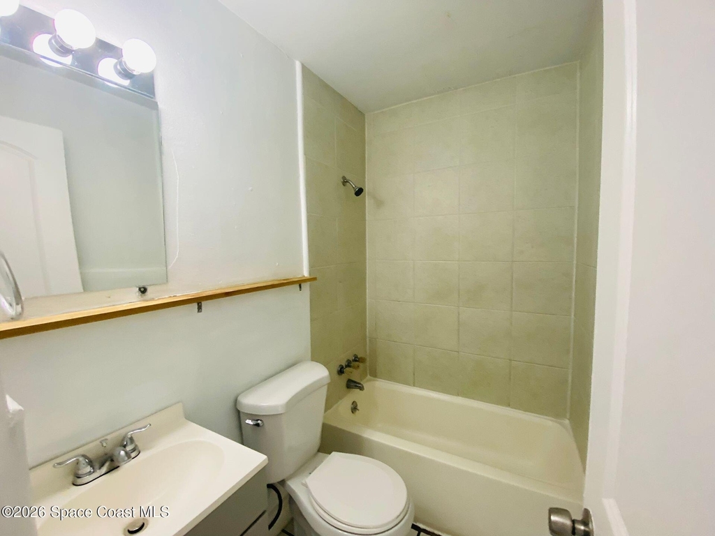 1341 W Point Drive W - Photo 13
